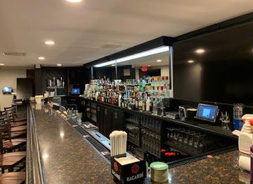 rhode-island/pawtucket/restaurant/to-s-bar-and-grille