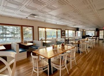 new-york/chautauqua-allegheny/restaurant/she-sings-cafe-and-restaurant-bar