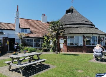 united-kingdom/the-broads/restaurant/acle-bridge-inn