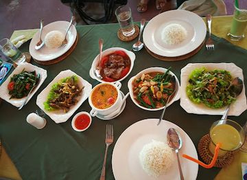 myanmar-burma/central-myanmar/restaurant/minn-won-valley
