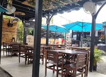 honduras/comayagua-valley/restaurant/fralbeya-food-park