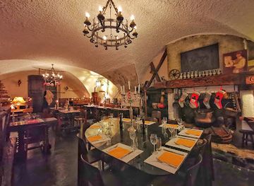 switzerland/montreux/restaurant/caveau-des-vignerons