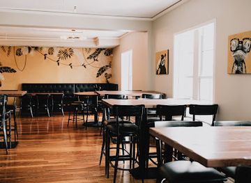 florida/mount-dora/restaurant/the-funky-monkey