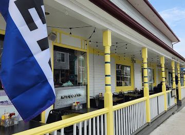 massachusetts/martha-s-vineyard/restaurant/11-circuit-restaurant-and-bar