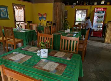 belize/san-ignacio/restaurant/cenaida-s-belizean-food