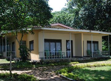 uganda/ssese-islands/restaurant/ssese-islands-beach-hotel