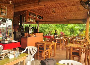 philippines/camiguin/restaurant/la-dolce-vita