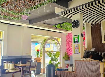 somalia/bay/restaurant/social-cafe