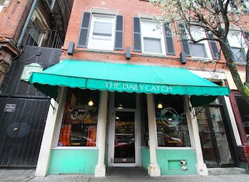 massachusetts/boston/north-end/restaurant/the-daily-catch-north-end