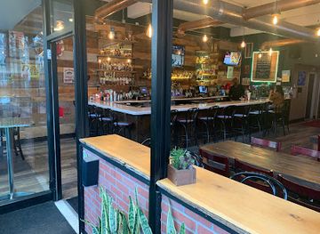 connecticut/bridgeport/restaurant/brick-barrel