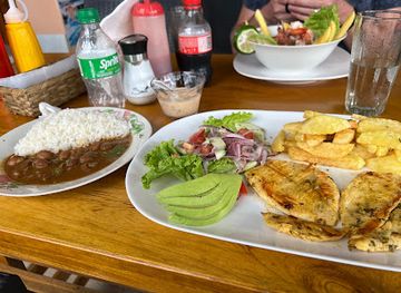 ecuador/northwest-coast/restaurant/o