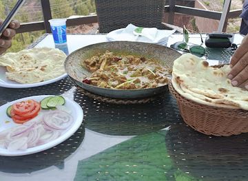 pakistan/murree/restaurant/butt-karahi-murree