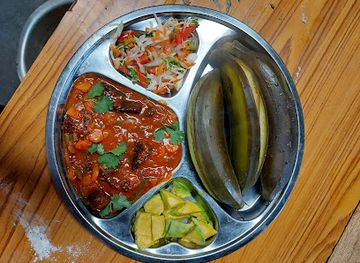 uganda/fort-portal/restaurant/omar-s-delight-restaurant