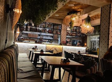 poland/lublin-upland/restaurant/moze