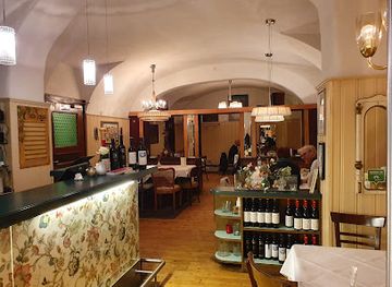 austria/vienna/josefstadt/restaurant/rosnowsky