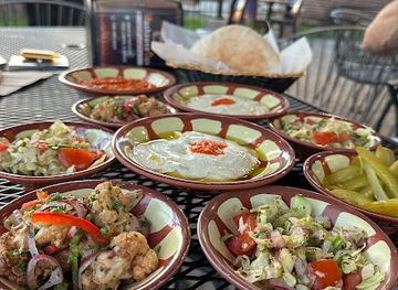 illinois/oak-lawn/restaurant/mashawee-guy