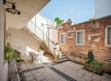 hungary/sopron-wine-region/restaurant/florand-rooms-wine-sopron