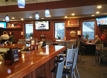 michigan/muskegon/restaurant/topshelf-pizza-pub