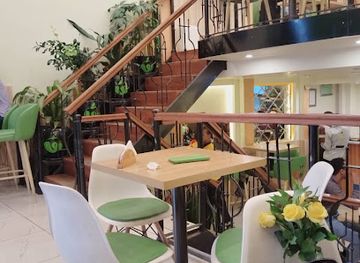 ethiopia/addis-ababa/piazza/restaurant/wina-juice-burger