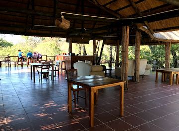 zambia/lufupa-river-camp/restaurant/kafue-river-lodge