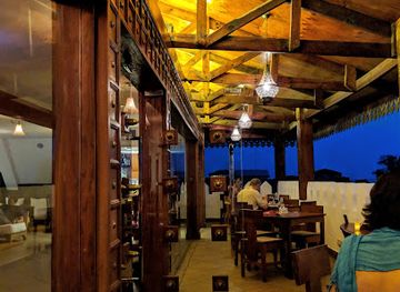 tanzania/stone-town/old-fort/restaurant/taarab-restaurant