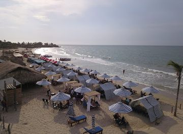 colombia/cartagena-coast/restaurant/playa-linda-cool-beach
