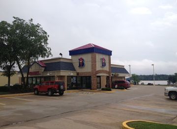 oklahoma/eufaula-lake/restaurant/braum-s-ice-cream-dairy-store
