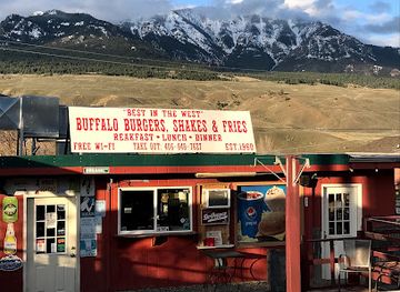 montana/the-beartooth-mountains/restaurant/the-corral
