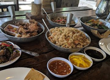philippines/ilocos-region/restaurant/hidden-garden