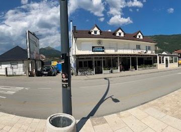 montenegro/lakes-of-plav/restaurant/barbeque-restaurant-izvor-2