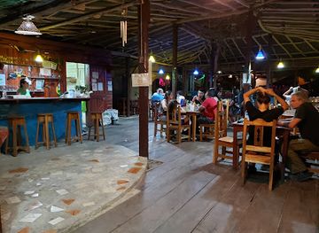 panama/bocas-del-toro/restaurant/tropical-birds