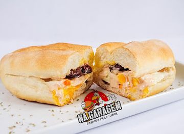 angola/benguela-plateau/restaurant/hamburgueria-e-churrasqueira-na-garagem