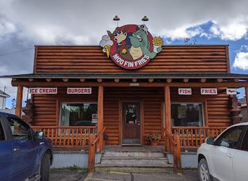 michigan/upper-peninsula/restaurant/moofinfries