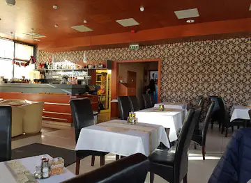 Turul Cafe & Étterem