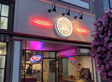 utah/logan/restaurant/stacked