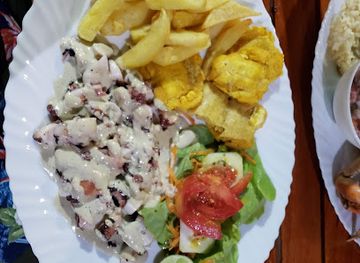 ecuador/puerto-baquerizo-moreno/restaurant/flamboyant