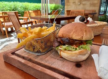 kenya/eldoret/restaurant/the-farmgrill