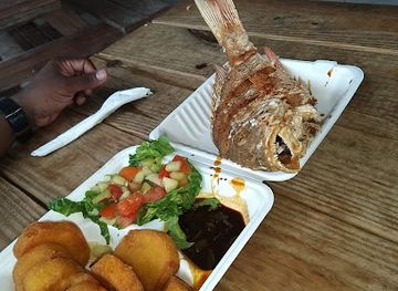 curacao/soto/restaurant/bigeye-scad