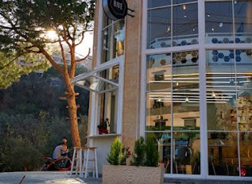 lebanon/aley/restaurant/hive-square-aley