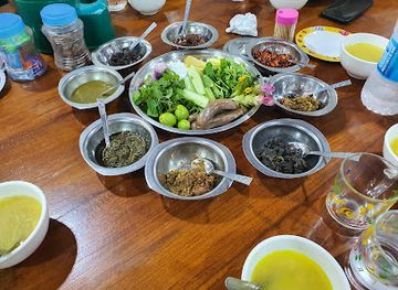 myanmar-burma/hpa-an/restaurant/san-ma-tau-myanmar-restaurant