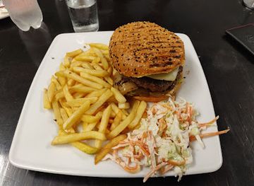 malta/mqabba/restaurant/runway-s-edge-tavola-calda-and-pizzeria