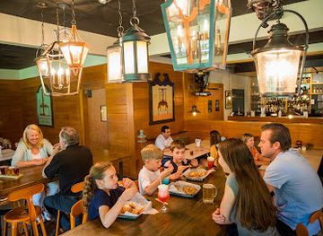 virginia/williamsburg/restaurant/huzzah-s-eatery