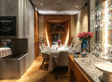 hungary/budapest/inner-city/restaurant/babel-budapest