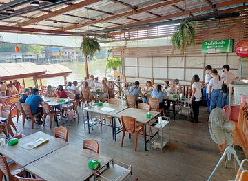 thailand/ayutthaya/restaurant/baan-mai-rim-num-ayutthaya