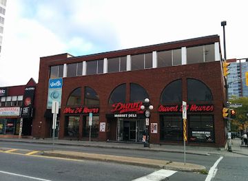 canada/okanagan/restaurant/dunn-s-famous