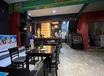 philippines/legazpi/lignon-hill-nature-park/restaurant/chef-lee