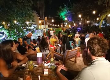 Diaz & Fernandez Restaurant - Image 4