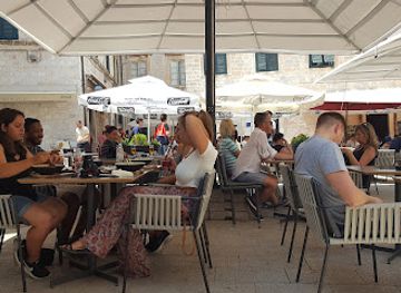 croatia/dubrovnik/restaurant/bura-bistro-wine-cocktails