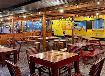 panama/volcan/restaurant/aqui-va-la-nina