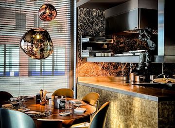 belgium/ostend/restaurant/storm